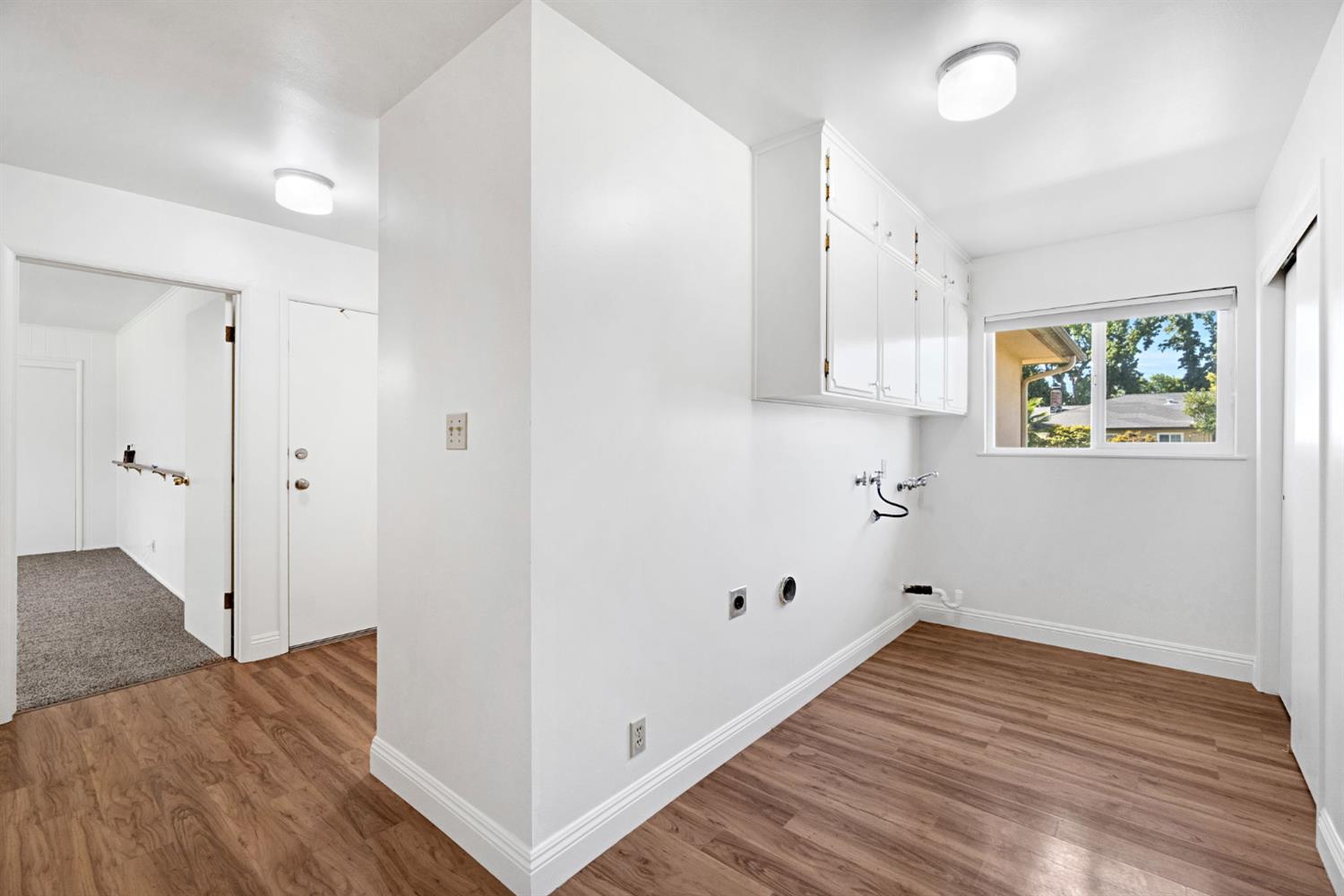 1126 E Paul Ave, Fresno, CA 93710