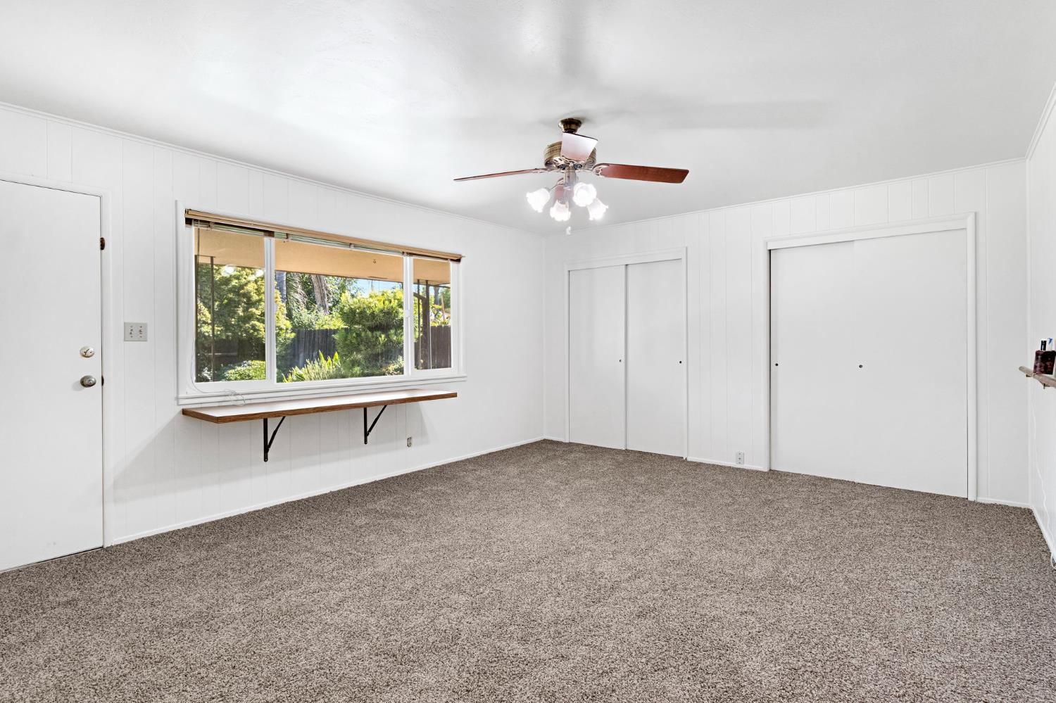 1126 E Paul Ave, Fresno, CA 93710
